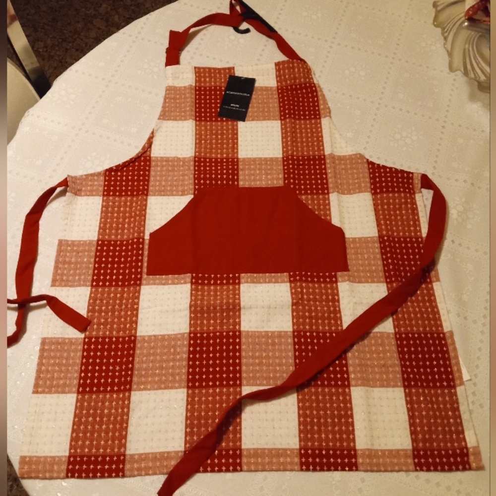 🆕 BCBG Buffalo Check Kitchen Apron with Pocket, Red/White, 27in x 32in NWT